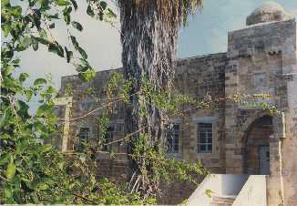 castle3.jpg (15889 bytes)