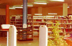 reading-hall-1-entrance.jpg (31073 bytes)